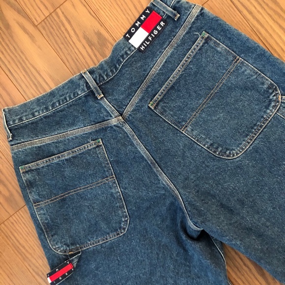 🔹Vintage Tommy Hilfiger Denim Shorts🔹 - Picture 4 of 4